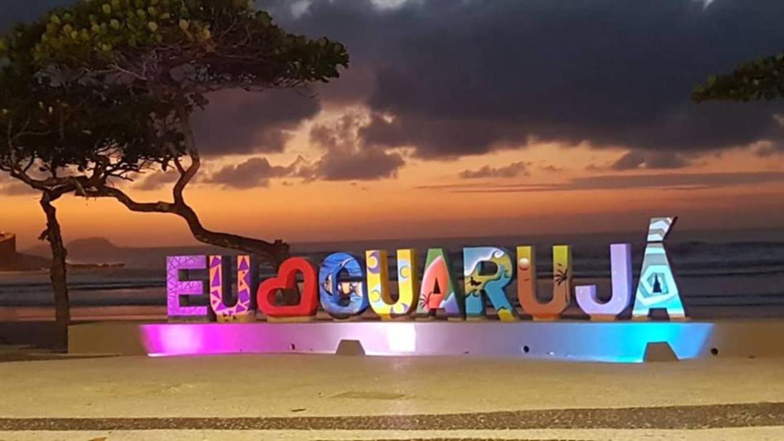 Apartamento 4 Quartos, 3 Banheiros, Vista Para O Mar Pitangueiras, Sacada, 1 Vaga De Garagem, Apenas 50 Metros Do Mar Guarujá Esterno foto